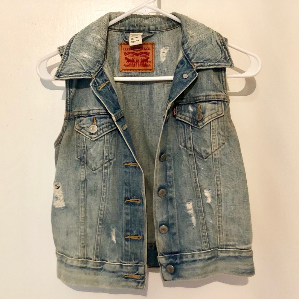 Levi’s denim vest